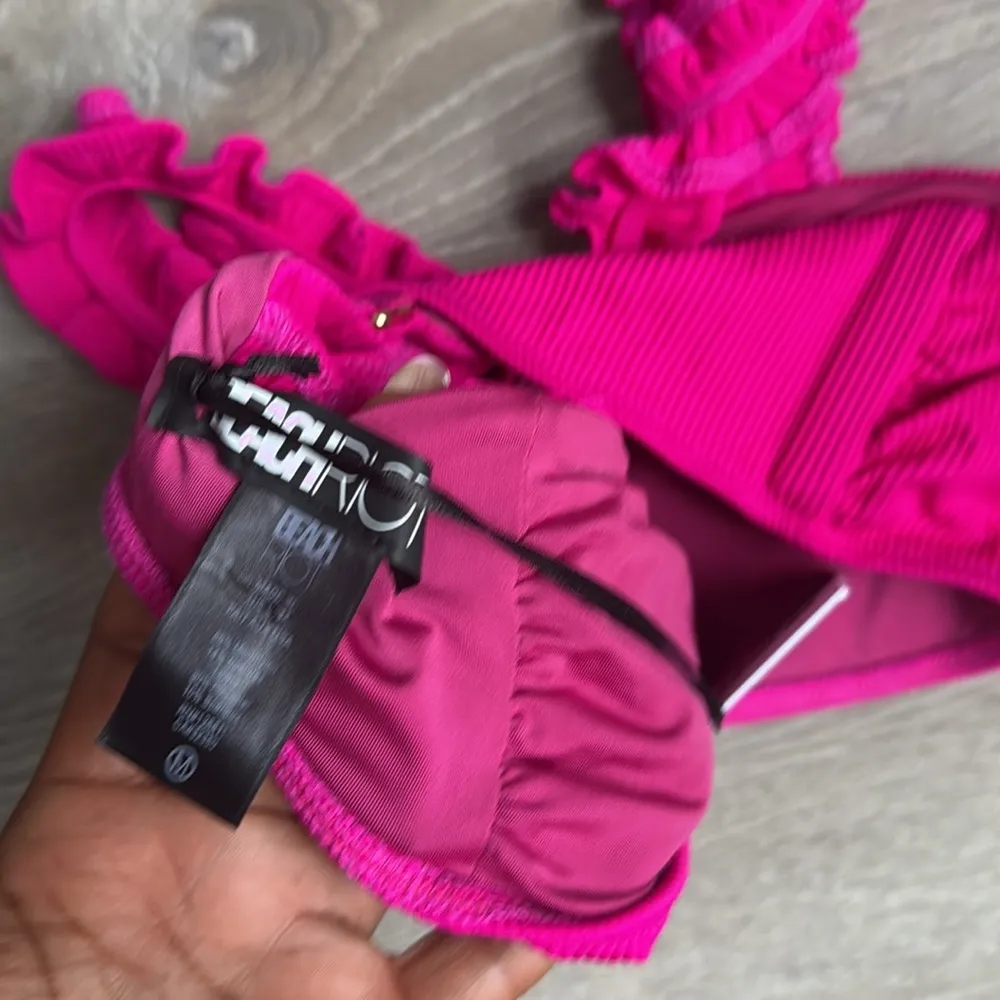 NEW Beach Riot Madeline Bikini Top Pink Fuchsia Rose Medium - Image 5