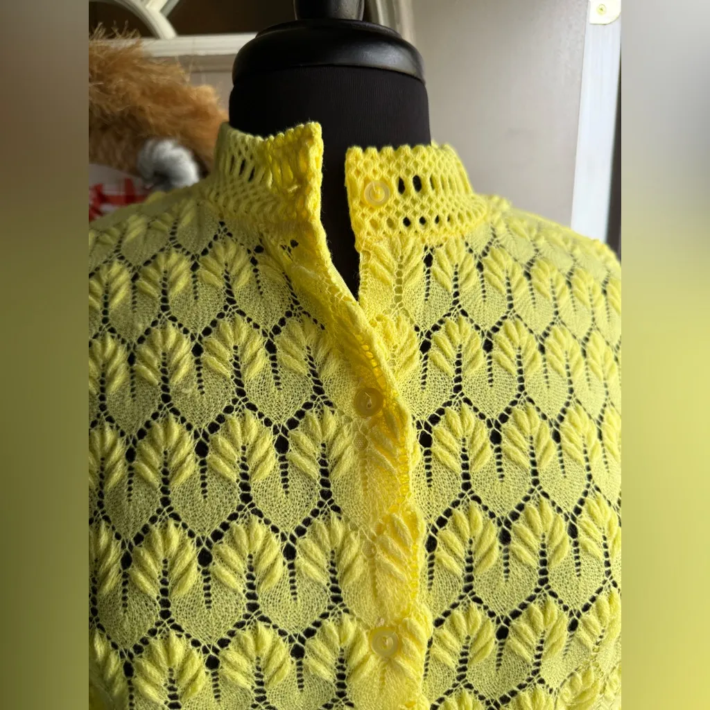 Vintage NOS 70s Montgomery Ward knit button down cardigan sweater, size medium Yellow - Image 3