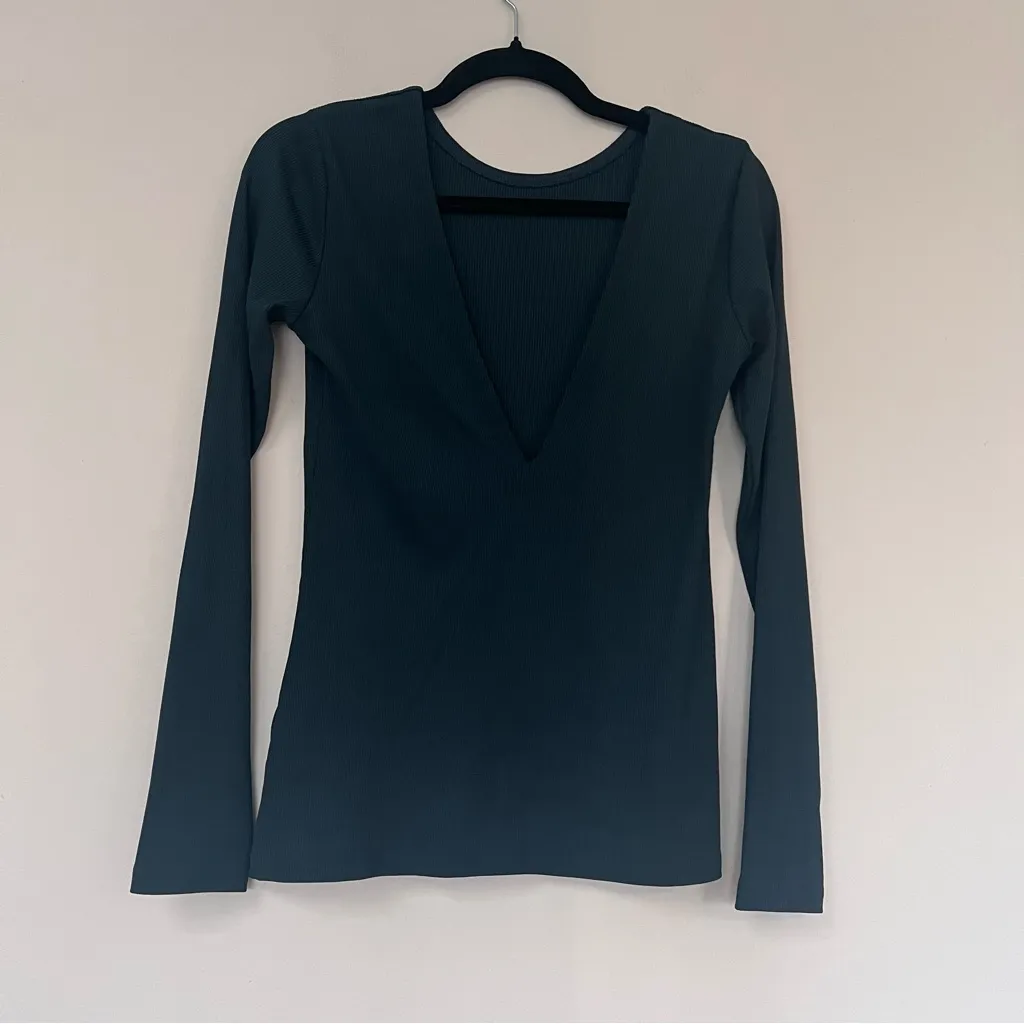 Club Monaco Green Long Sleeve Ribbed Top - Image 2