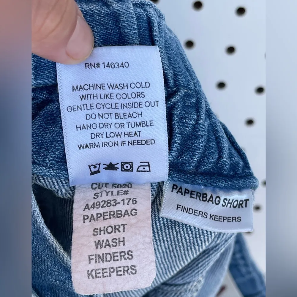AMO Shorts Blue Finder Keepers Paperbag Denim Women size 27 - Image 11