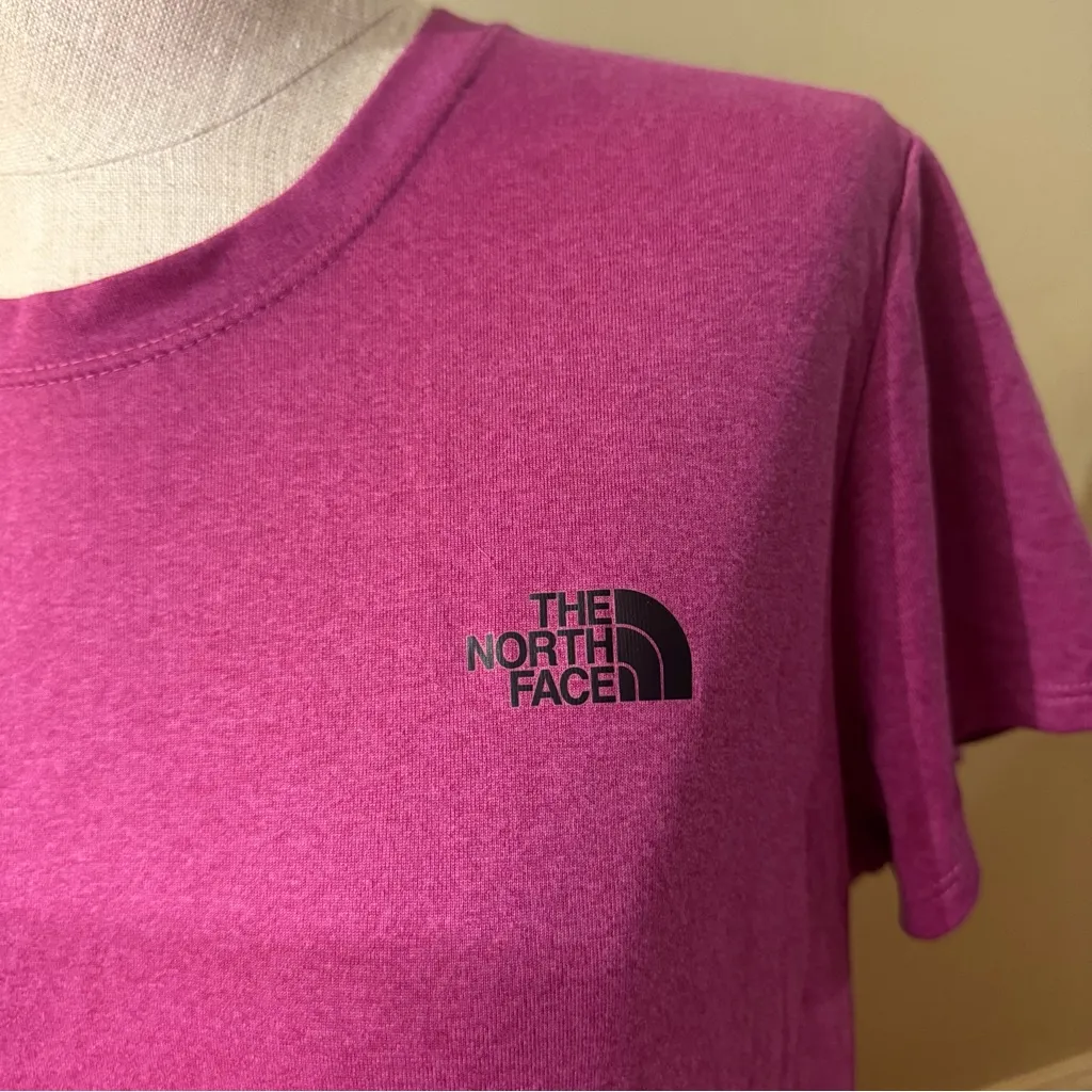The North Face Women's Active Fit Short Sleeve Tee T-shirt Magenta L EUC Gorp - Image 11