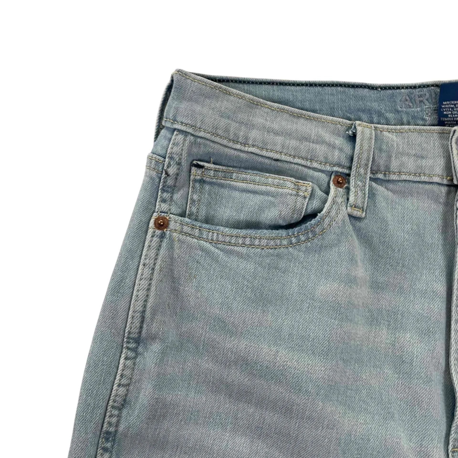 New Arizona Women's 90's Straight Distressed High Rise Light‎ Wash Jeans Size 11 - Image 6