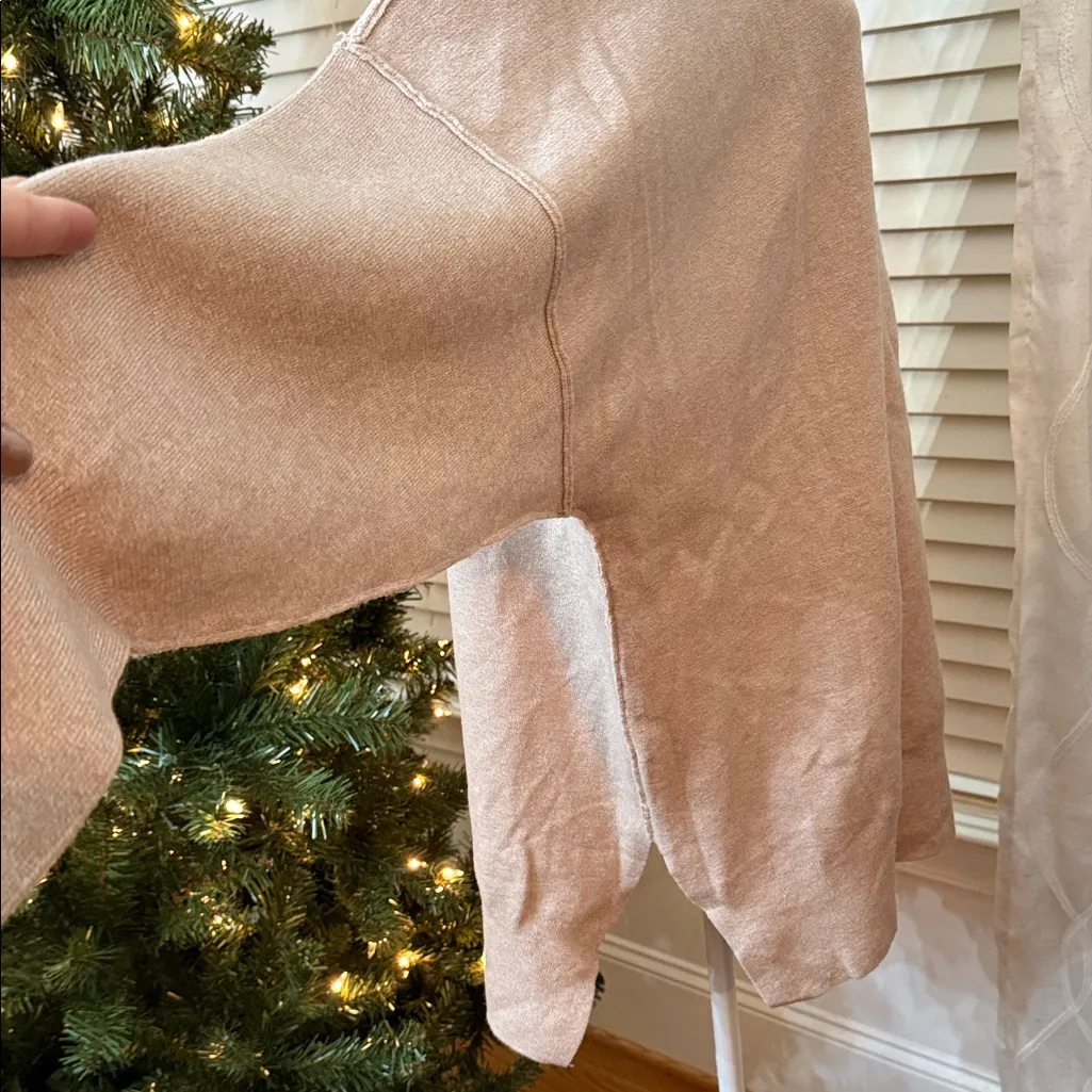 Abercrombie & Fitch Oversized V-Neck Sweater Soft A & F Collection Beige XXL - Image 4