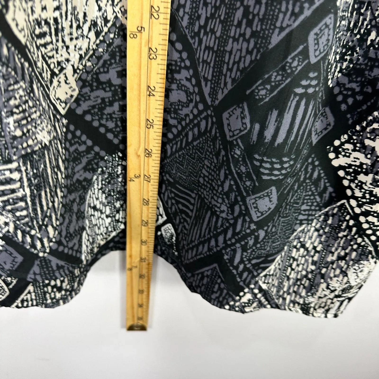 Erika Blouse 1X Black White Abstract‎ Sequin V-Neck Boho Career Workwear Top - Image 4