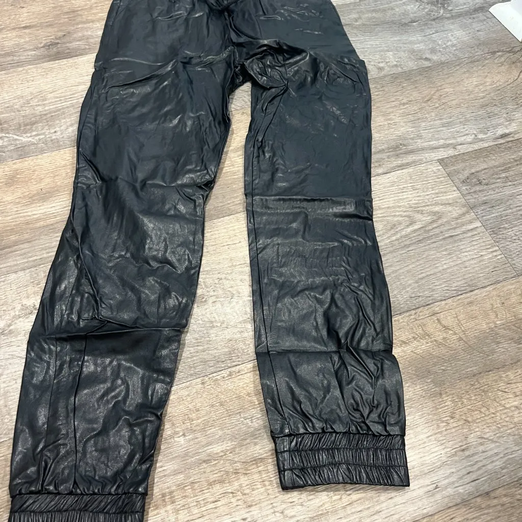 Olivaceous small faux leather pants - Image 4