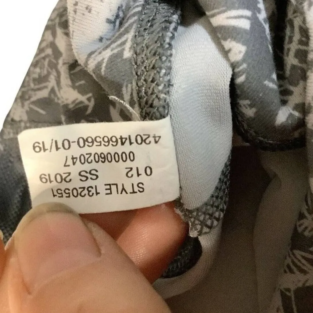 Athleisure Activewear Gray Floral Print Workout Pants Under Armour M - Image 3