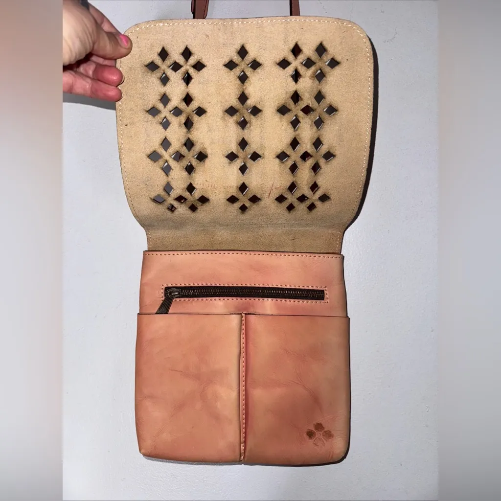 Patricia Nash Granada Leather Perforated Shoulder/Crossbody‎ Purse Bag - Image 4
