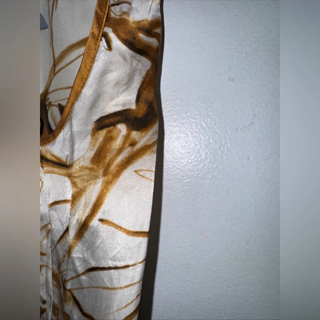 NU Collective Small Cream Brown Abstract Sleeveless Silk Blouse‎ - Image 3