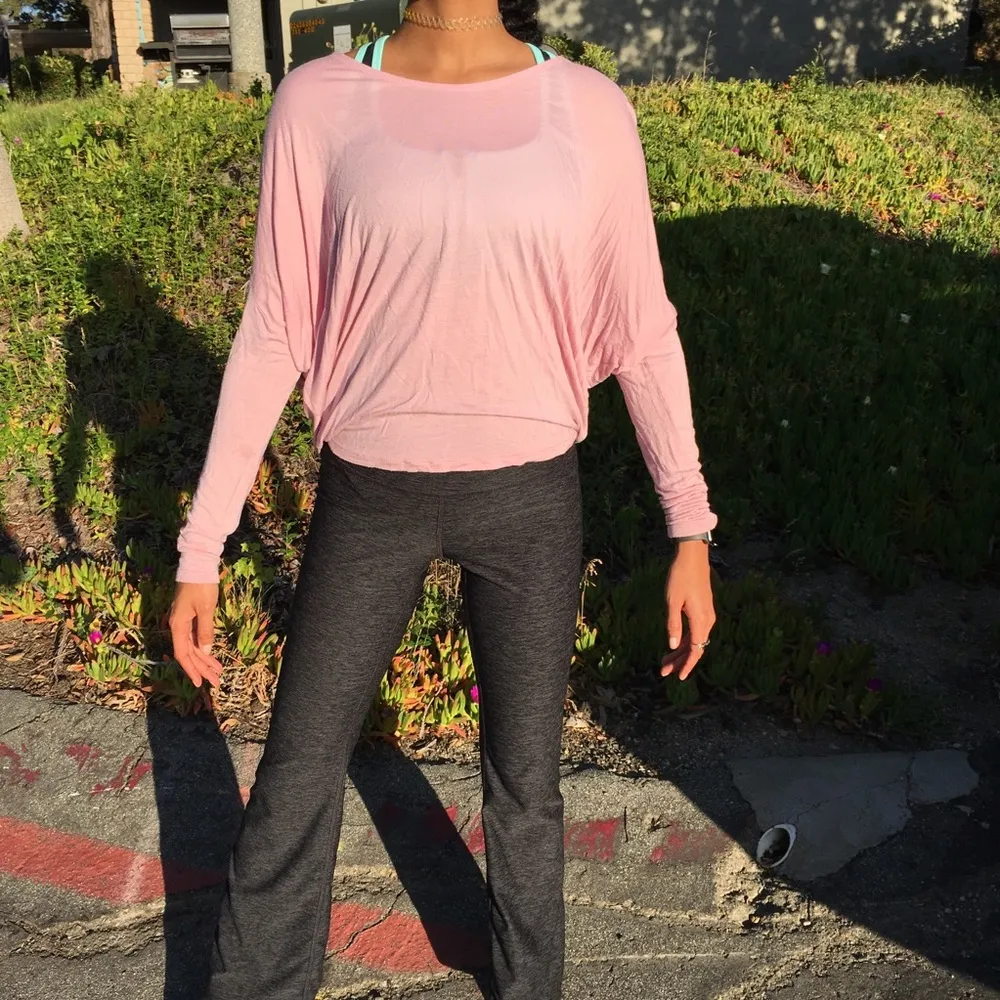 Pink Flowy top - Image 11