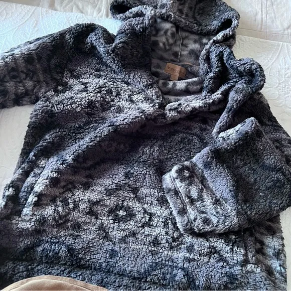 Koolaburra by UGG Brushed Back‎ Sherpa Hoodie Pullover SIZE XL Black - Image 4