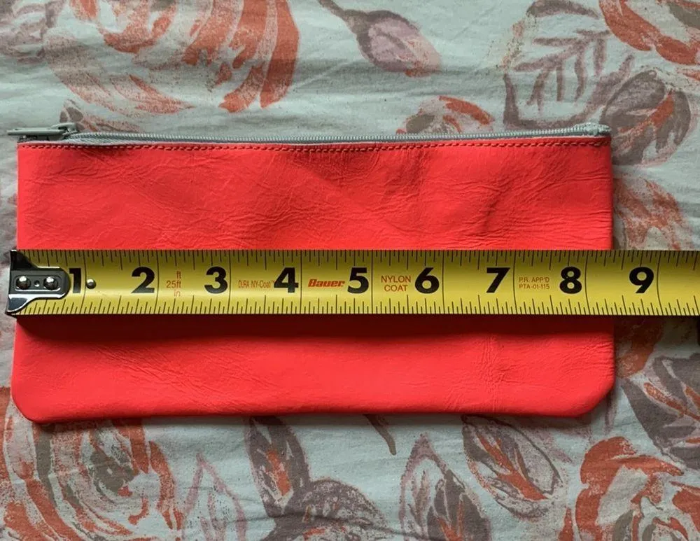 Neon pink leather pencil makeup pouch carry all jewelry bag - Image 4