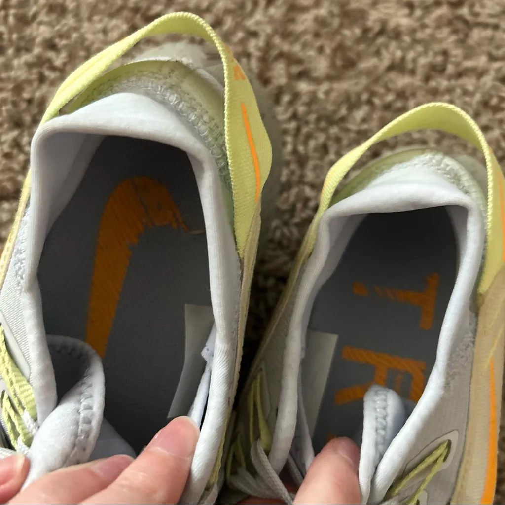 Nike Pegasus Trail 2 Pure Platinum Laser Orange Tennis Shoes Size 9.5 - Image 4