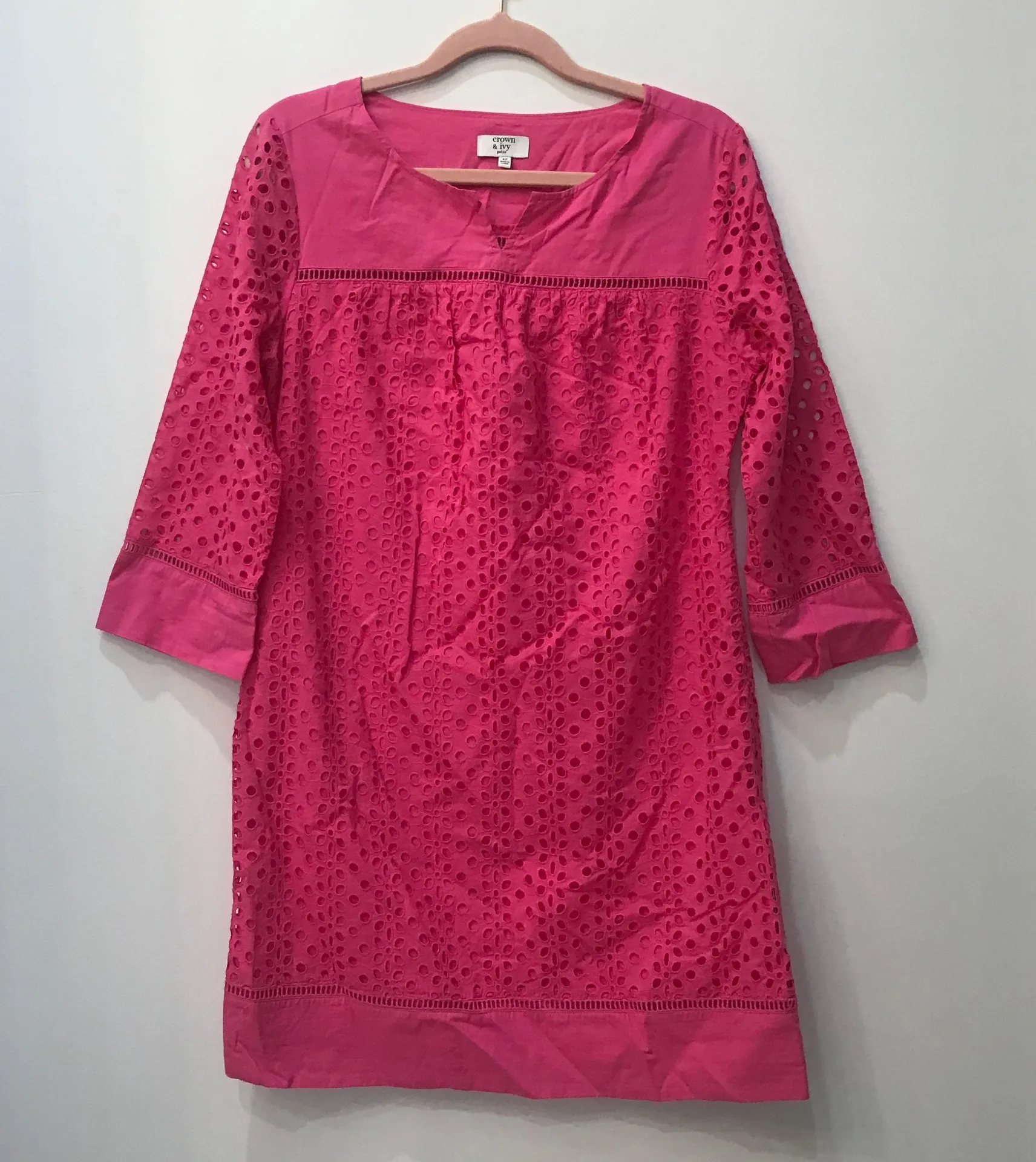 sachin and babi light blue dress Women Pink Casual eyelet Dress size 4P. - $28 (58% Off Retail)