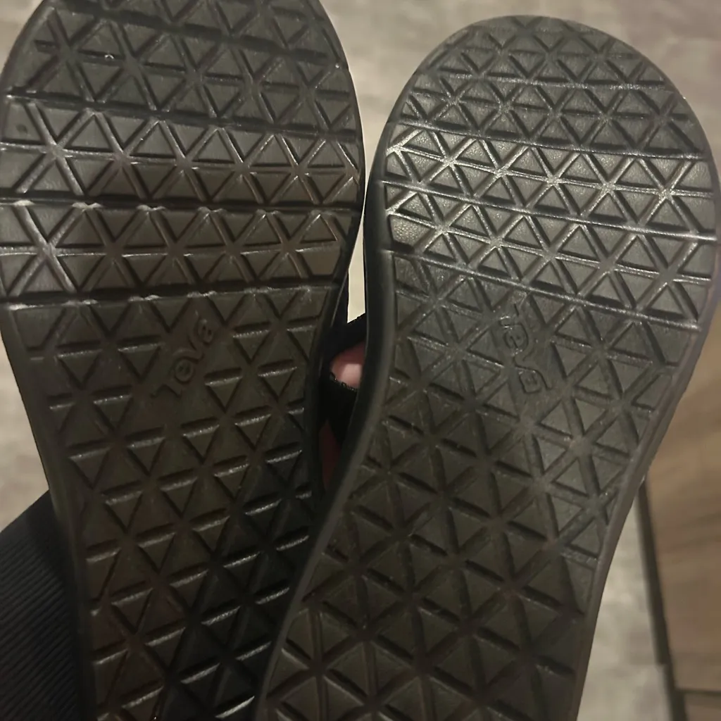 Teva Voya Flip Flops Women’s Size 9 Black Beach Vacation - Image 4