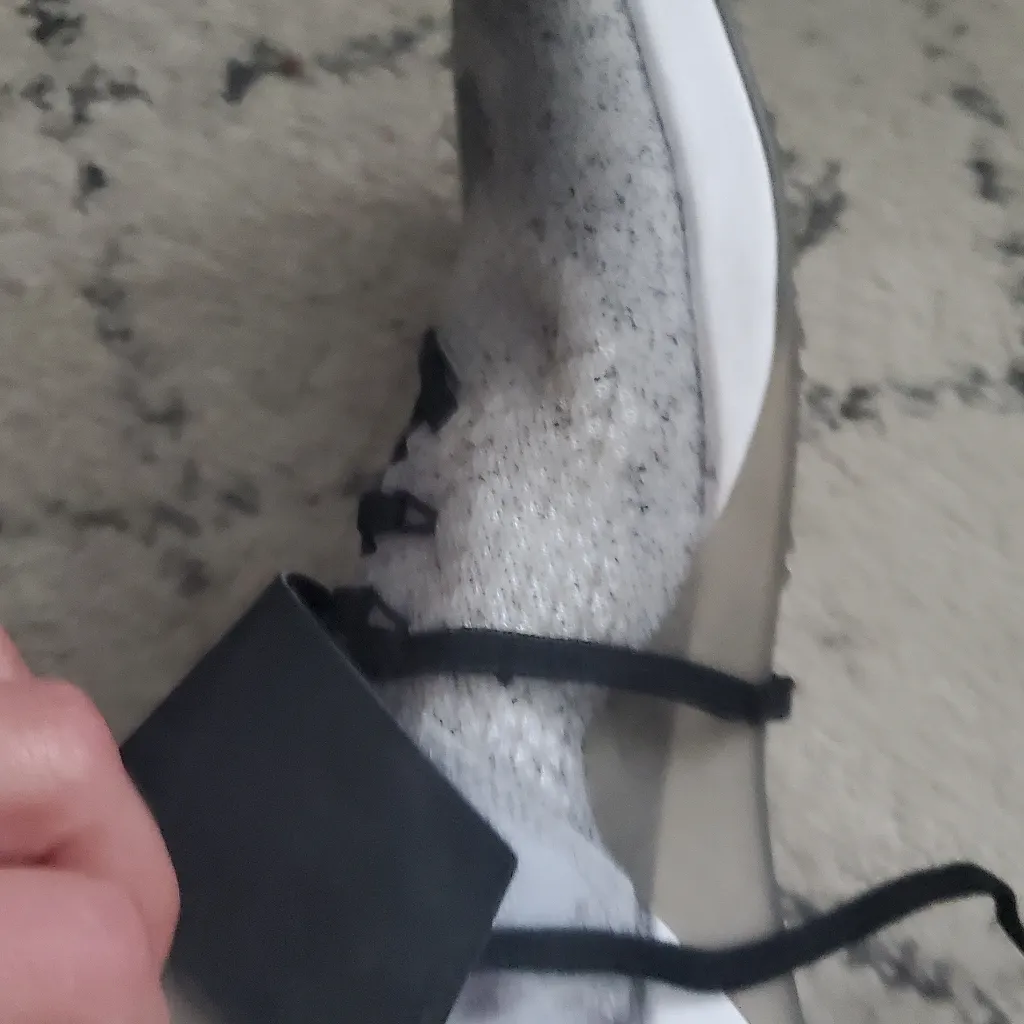 Nike Air Zoom Strong White and Black size 7 women's worn twice so like n… - Image 8