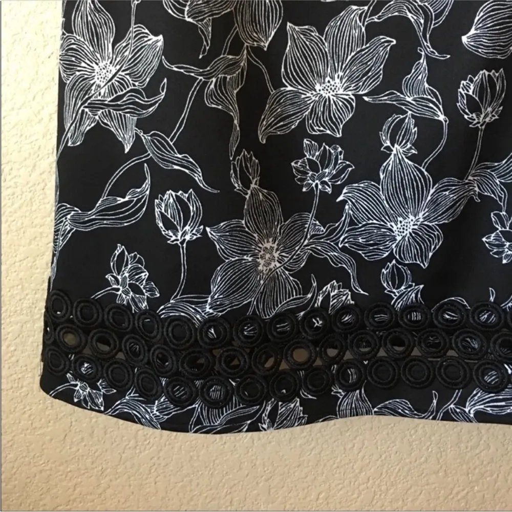 Julia Jordan  Cold Shoulder Floral Printed Dress Size 10 - Image 7