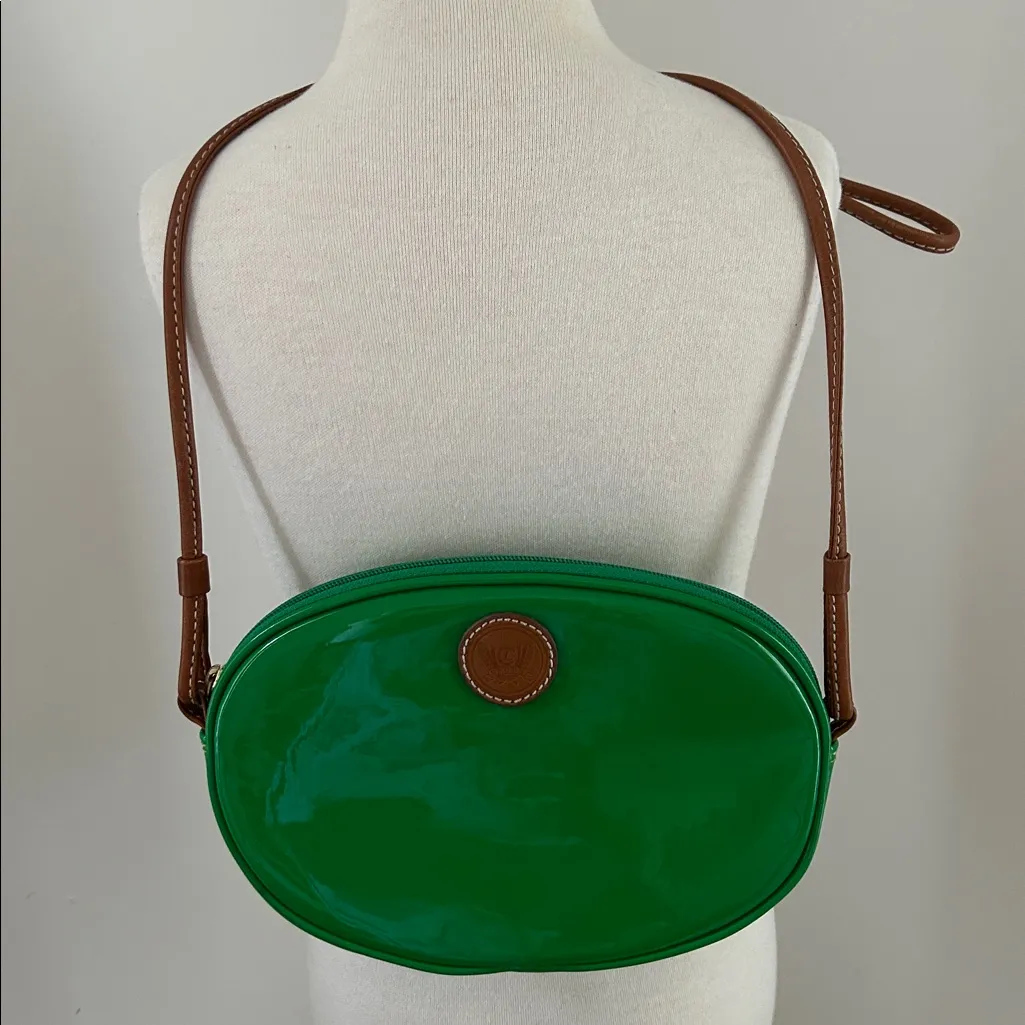 Liz Claiborne Bright Green Patent Leather Oval Crossbody Bag - Image 2