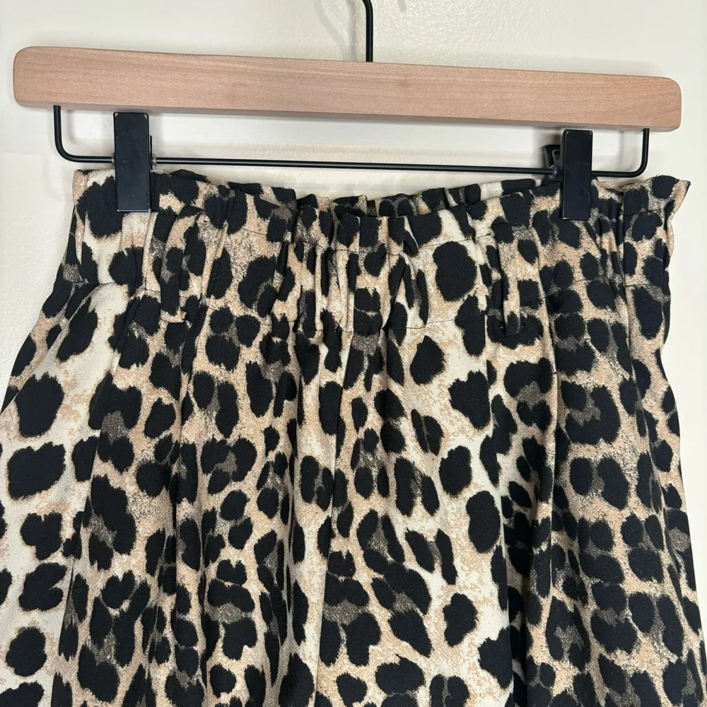 Zara Leopard Print High Waisted Pull On Shorts - Image 6