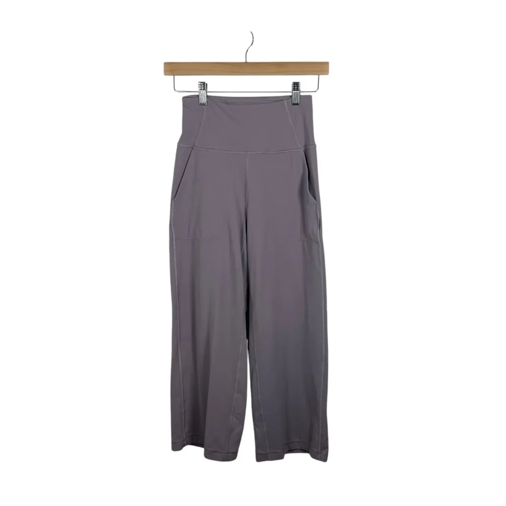 Lululemon Align Wide Leg Cropped Pant in Greyish Purple Size 6 - Image 4