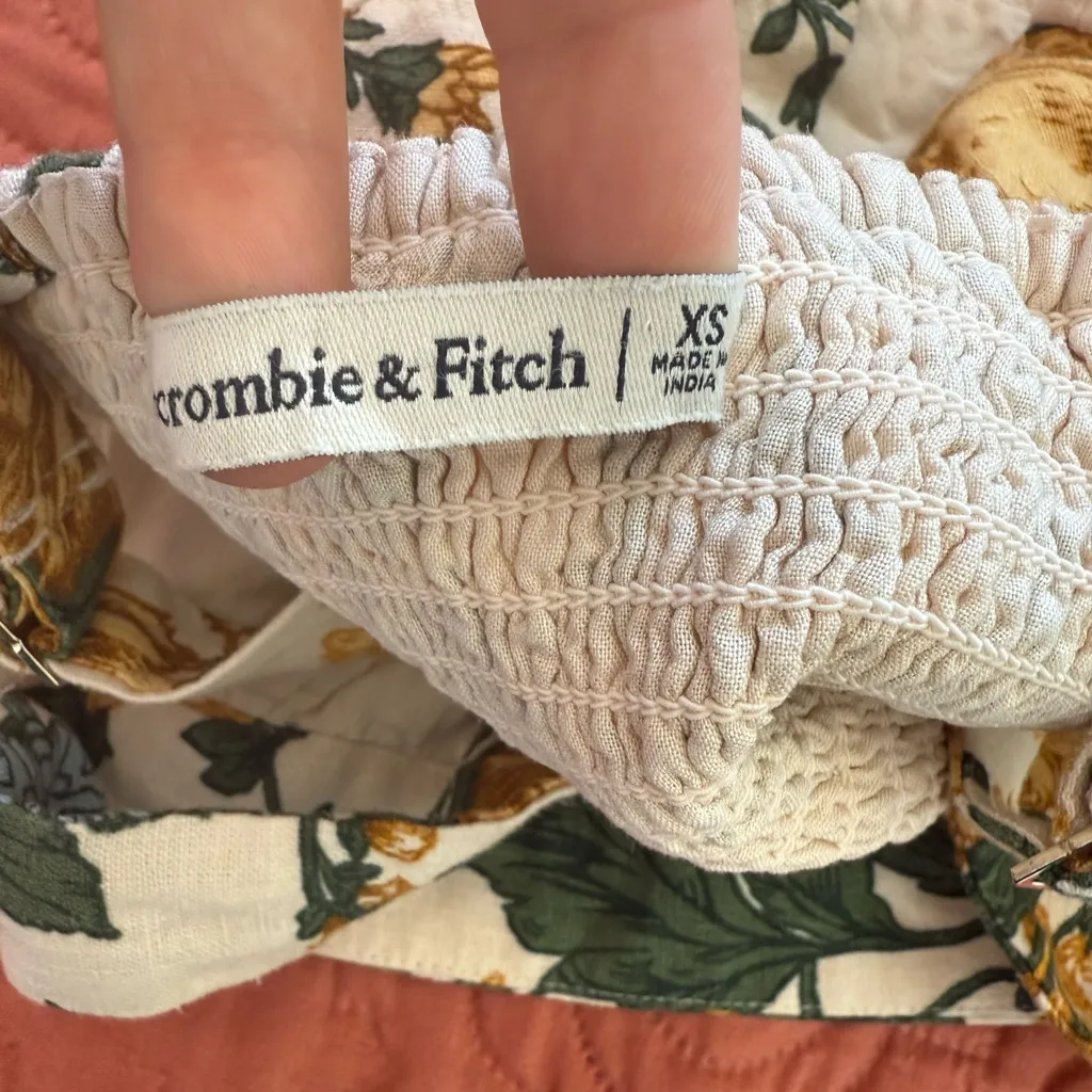 Abercrombie & Fitch Linen Blend Crop Top XS - Image 5