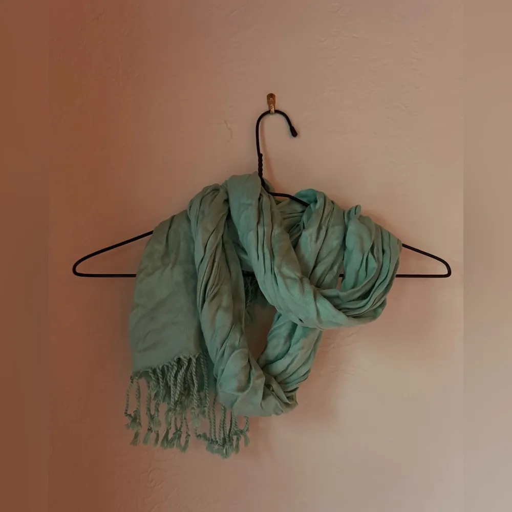 Vintage Target Mint Green Scarf with fringe one size - Image 2