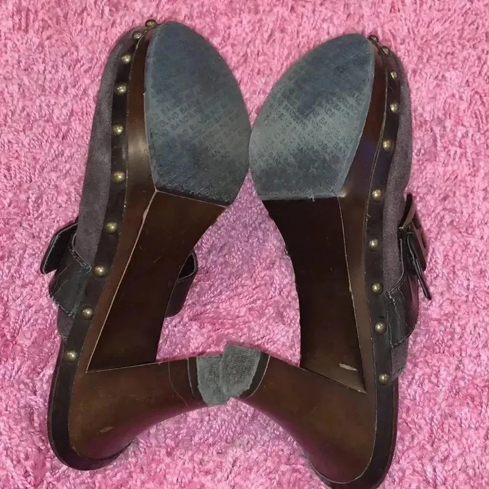 Bandolino Brown Suede Clogs - Image 5