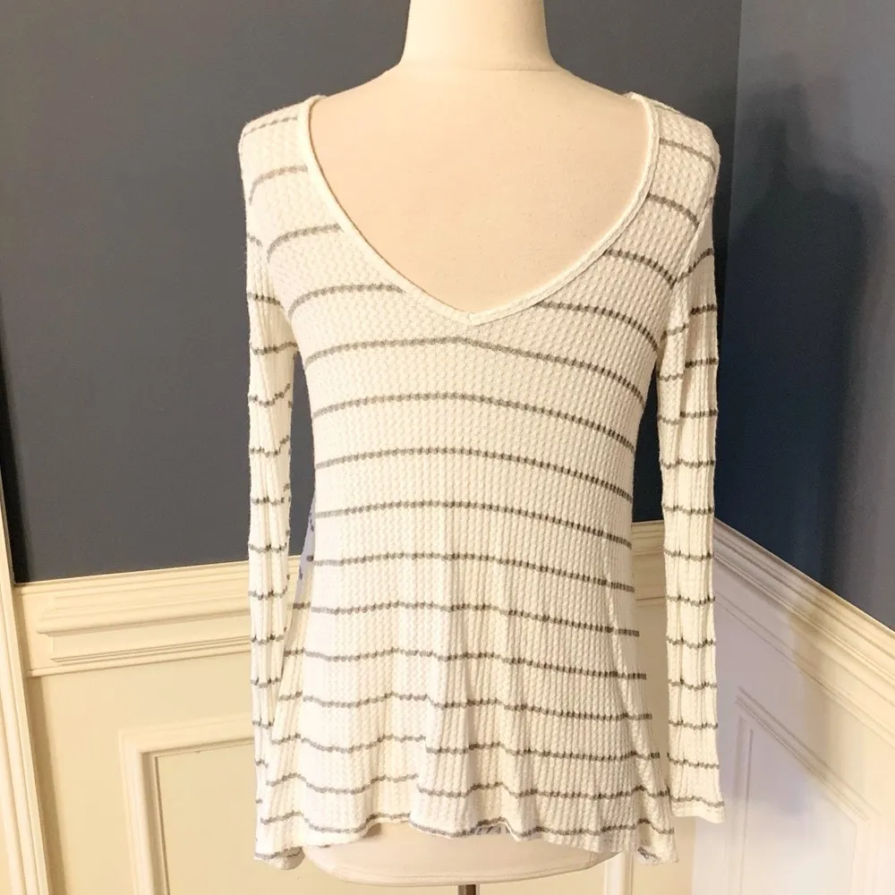 Waffle Top Living Doll Long Sleeve Flowy Roomy Womens XS Off White Gray Shirt - Image 7