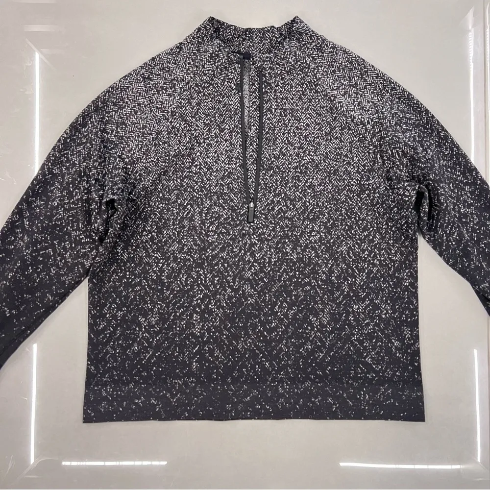Lululemon Rest Less Cropped 1/2 Zip
Herringbone Fade Black/White - Image 5