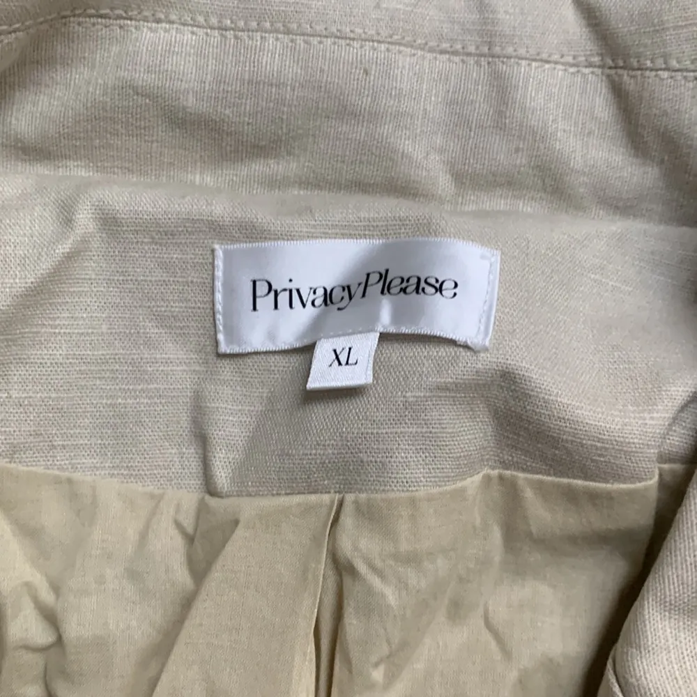 Privacy please coat - Image 5