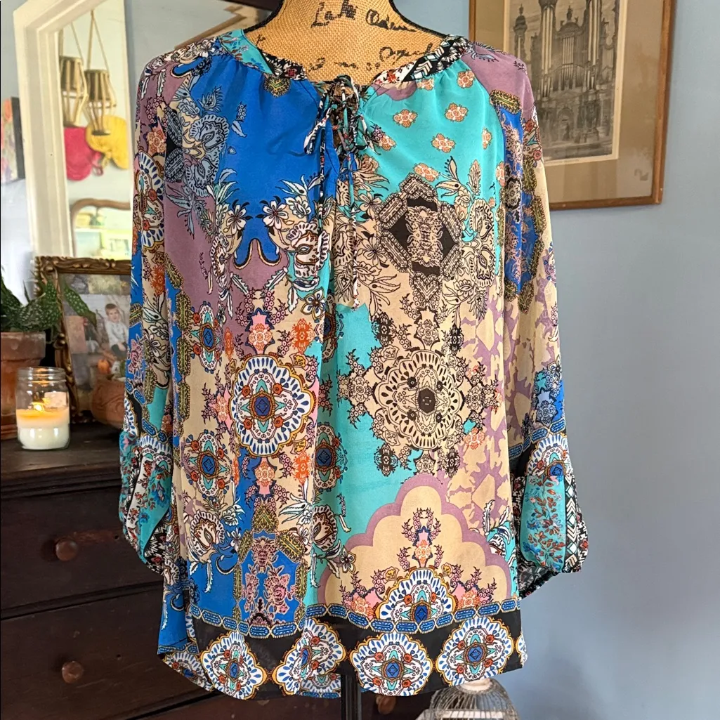 Fig & Flower Multicolored Boho Print Blouse – Size M Blue Size M - Image 5
