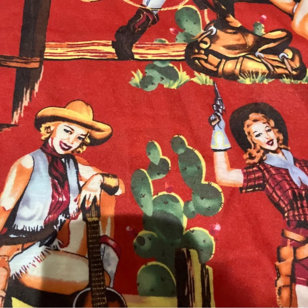 Red Vintage Cowgirl Cactus Western Print Women's long Sleeve Shirt Size Small - Image 3