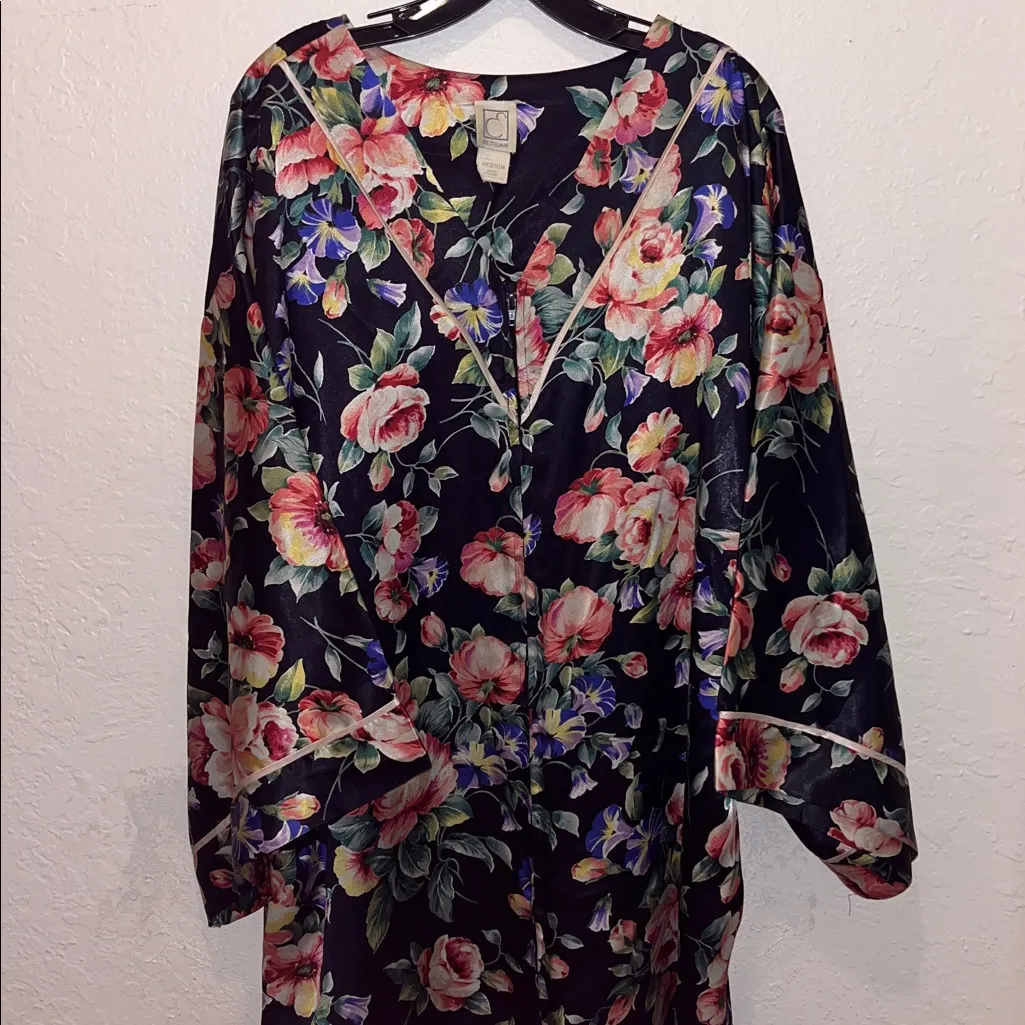 Vintage floral romantic robe house coat garden dress mumu full zip and pockets Size M - Image 2