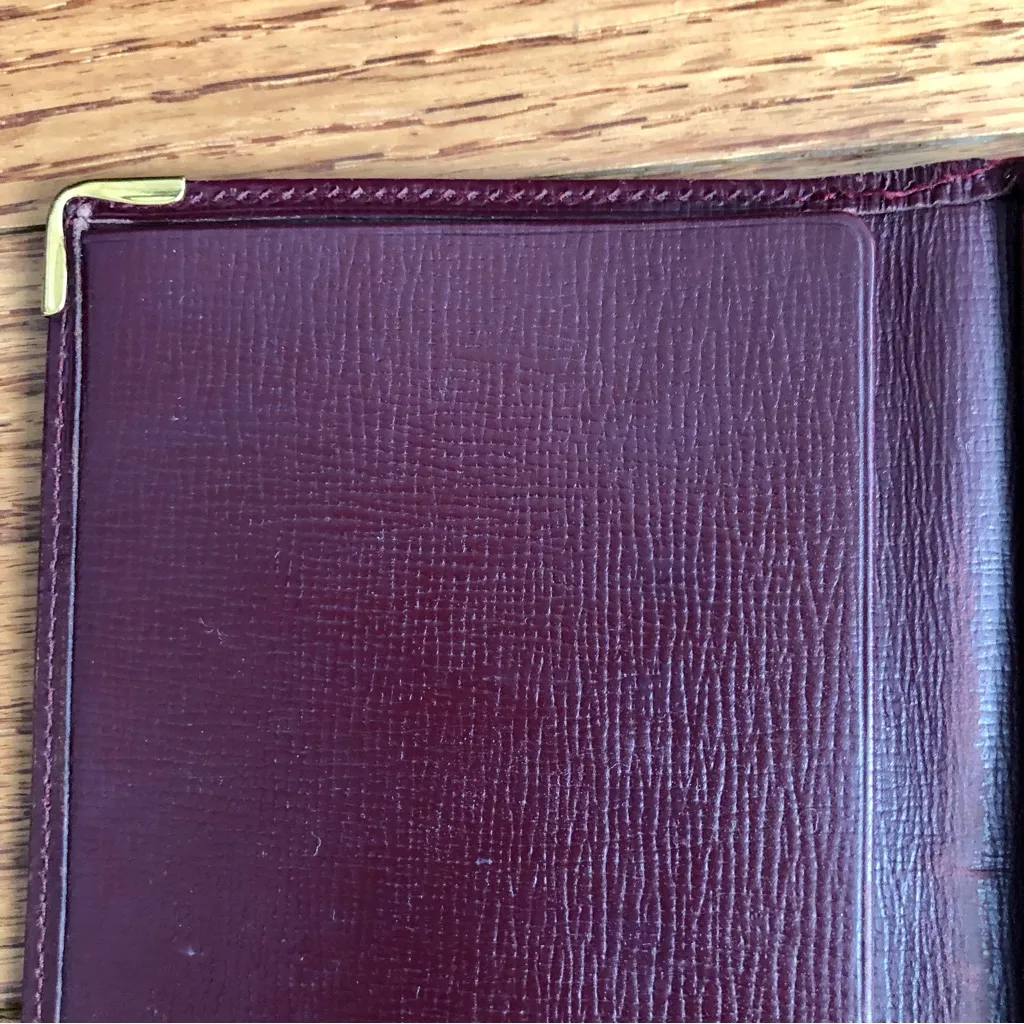 Cartier Bifold Mustline Billfold Bordeaux Leather Wallet Luxury Authentic - Image 5