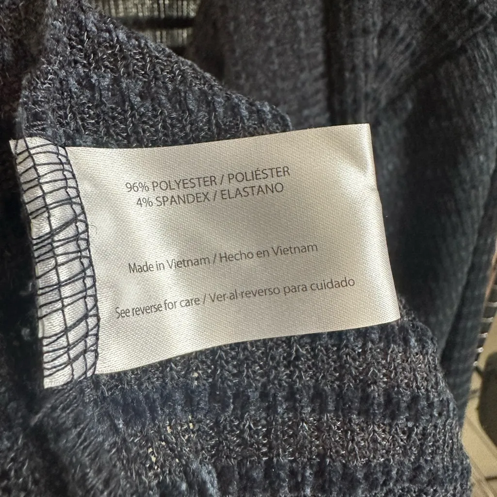 THREE DOTS Navy and sheer Cardigan. - Image 8