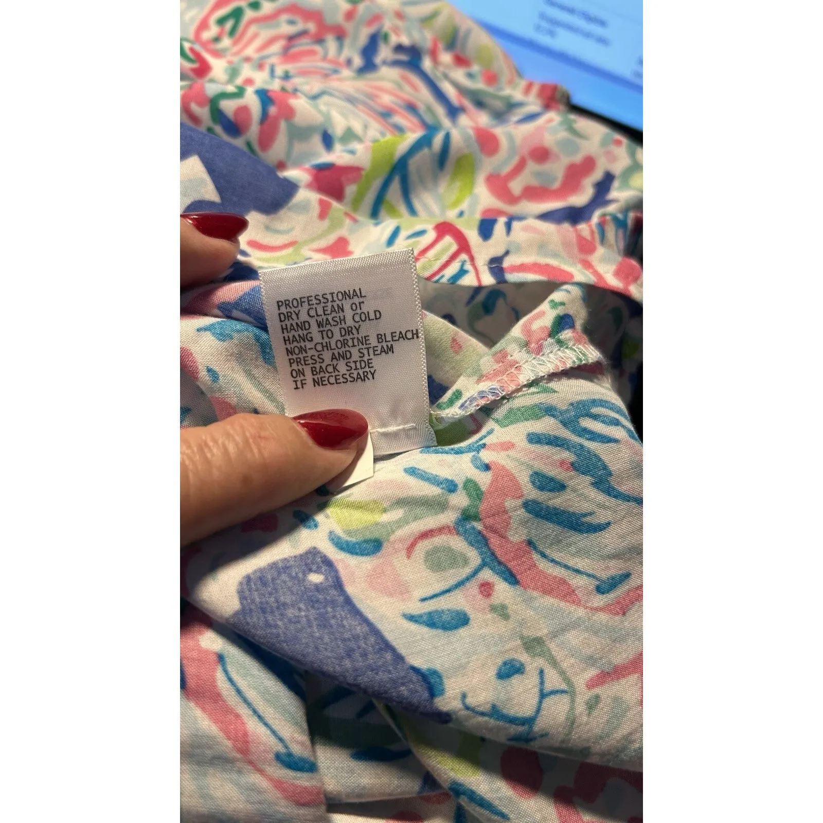 Anne Carson Tank Top Women Small Tropical Floral Sleeveless Pleated Smocked Neck - Image 7