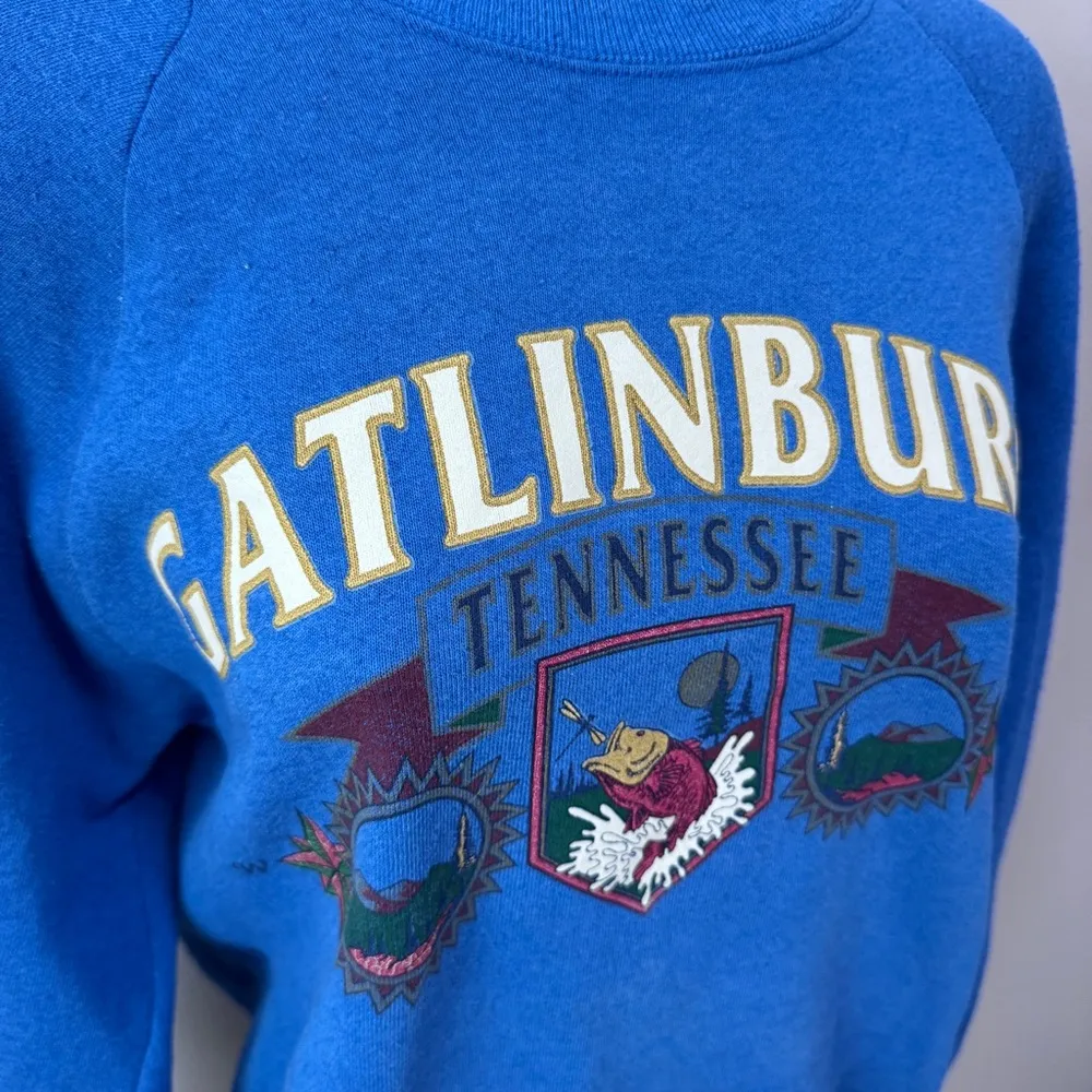 Gatlinburg Tennessee Fruit of the Loom Vintage Large Crewneck Sweatshirt Blue - Image 2