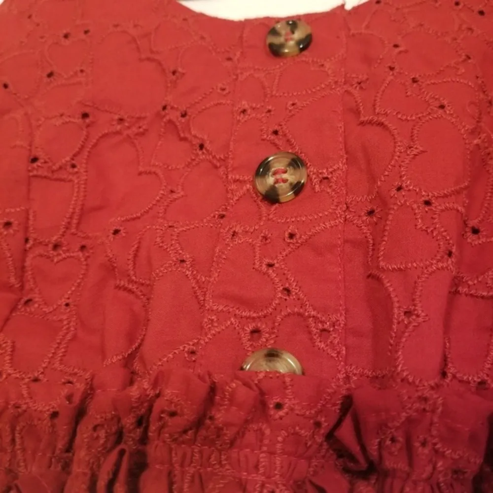 Notebuk Red Heart Eyelet Crop Top Shoulder Ties Faux Button Up Junior Sm… Size undefined - Image 4