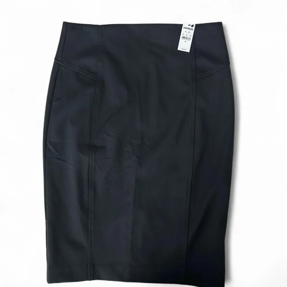 NWT -Express Black FULL Zip Pencil Skirt – Size 8 | - Image 4