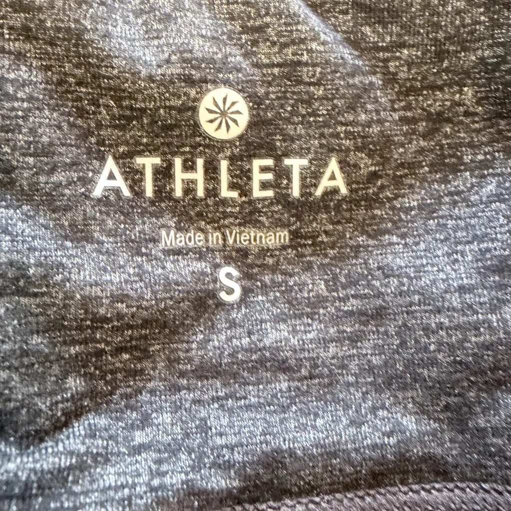 Athleta Mind Over Mat Strappy Lattice Capri Crops Size Small - Image 6