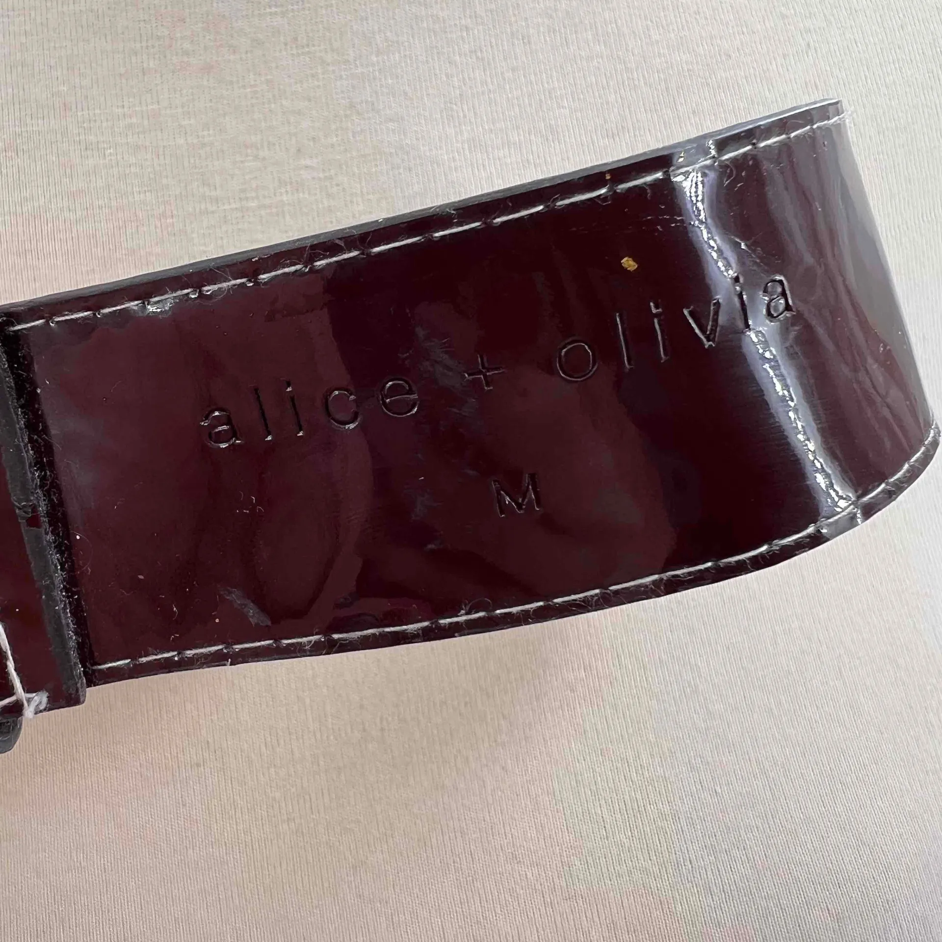 Alice + Olivia Brown Large Buckle White Stitching‎ Glossy Belt Womens Medium - Image 4