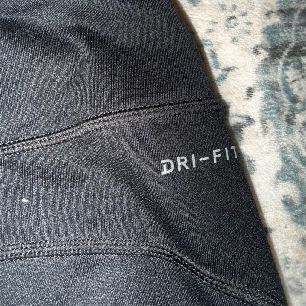 Nike Black Active Leggings - Image 5