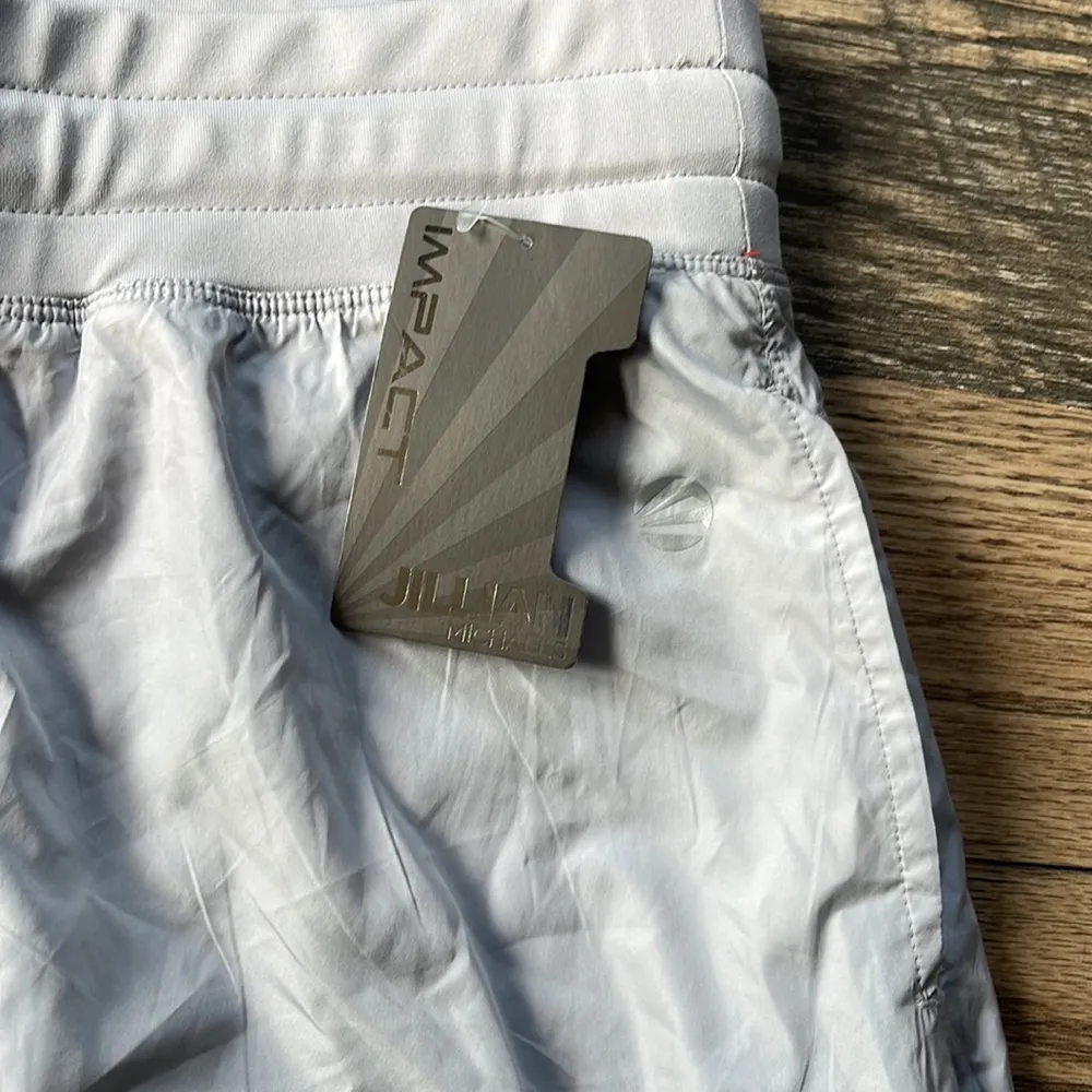 NWT Jillian Michaels Impact Capris Size M - Image 2