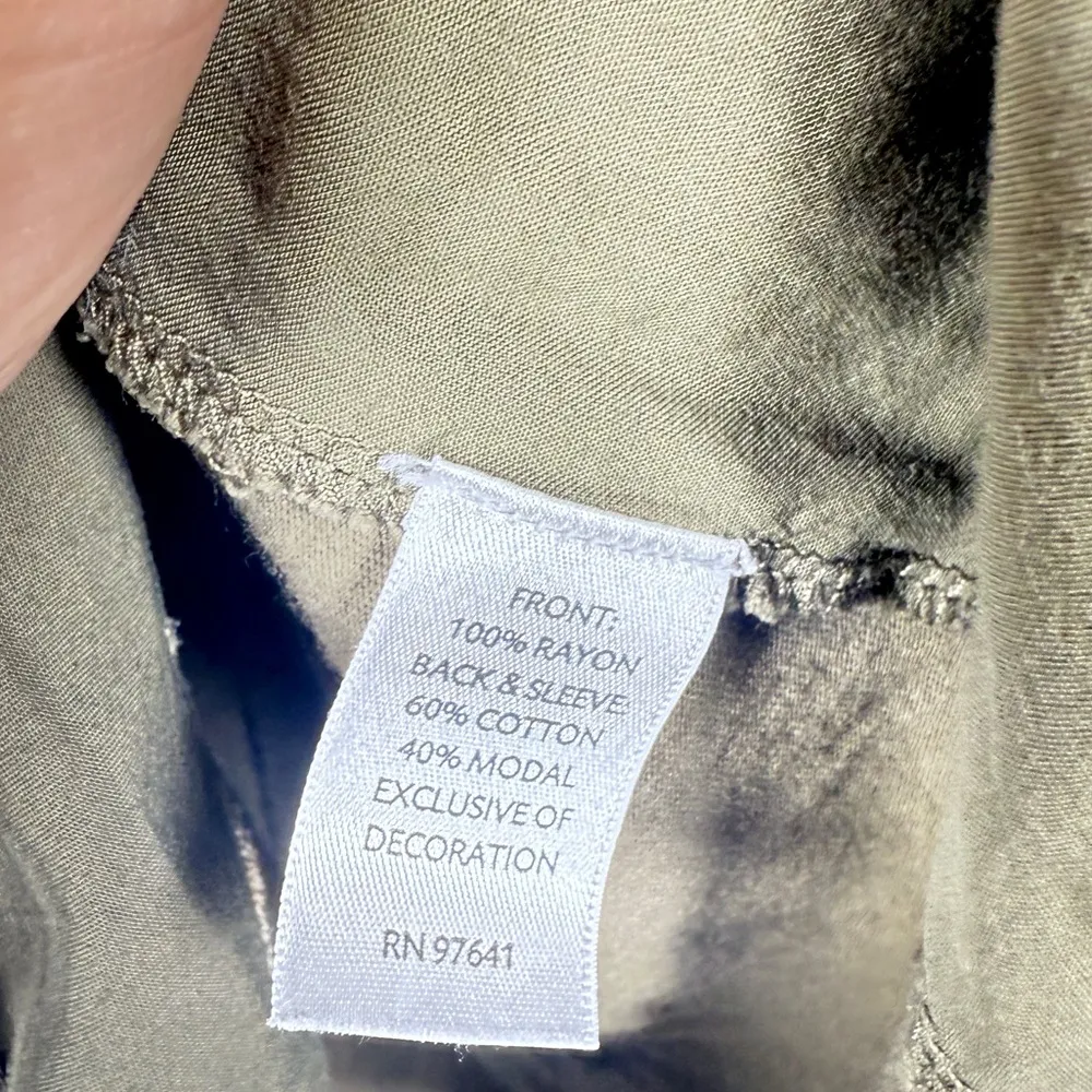 J. Jill Embroidered Knit Top Women’s Size M Button Front Long Sleeves Green Size M - Image 6