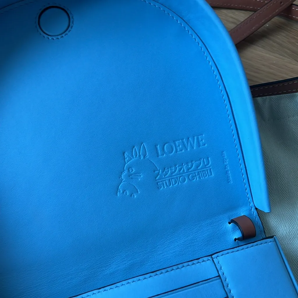Loewe x Ghibli Totoro large heel bag in blue - Image 3