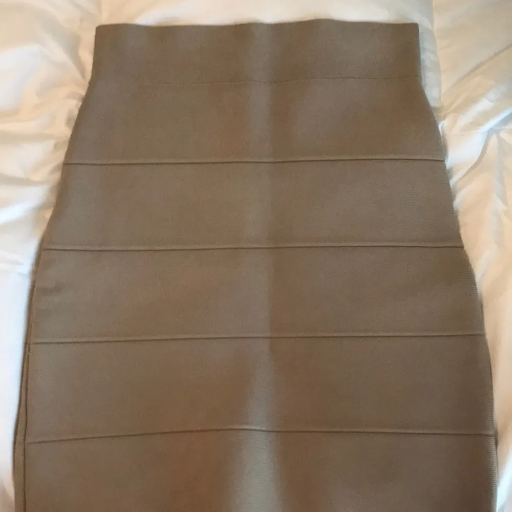 BCBG Bandage Skirt - Image 2