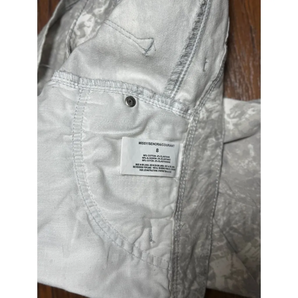 Bandolino Womens Selene Acid Wash Camo White Gray Printed Capri Pants Size 8 - Image 12