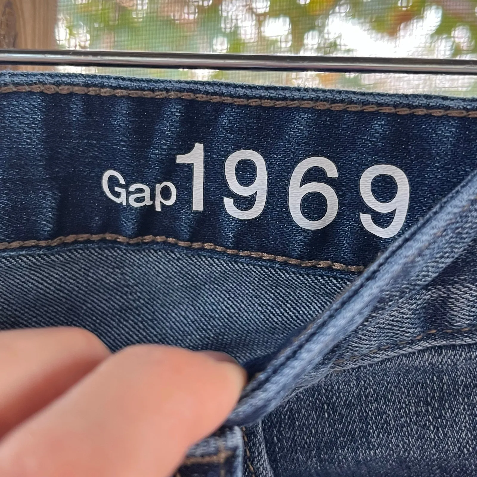 Gap Women's Perfect Boot Jeans Medium Wash Size 26R - Image 5