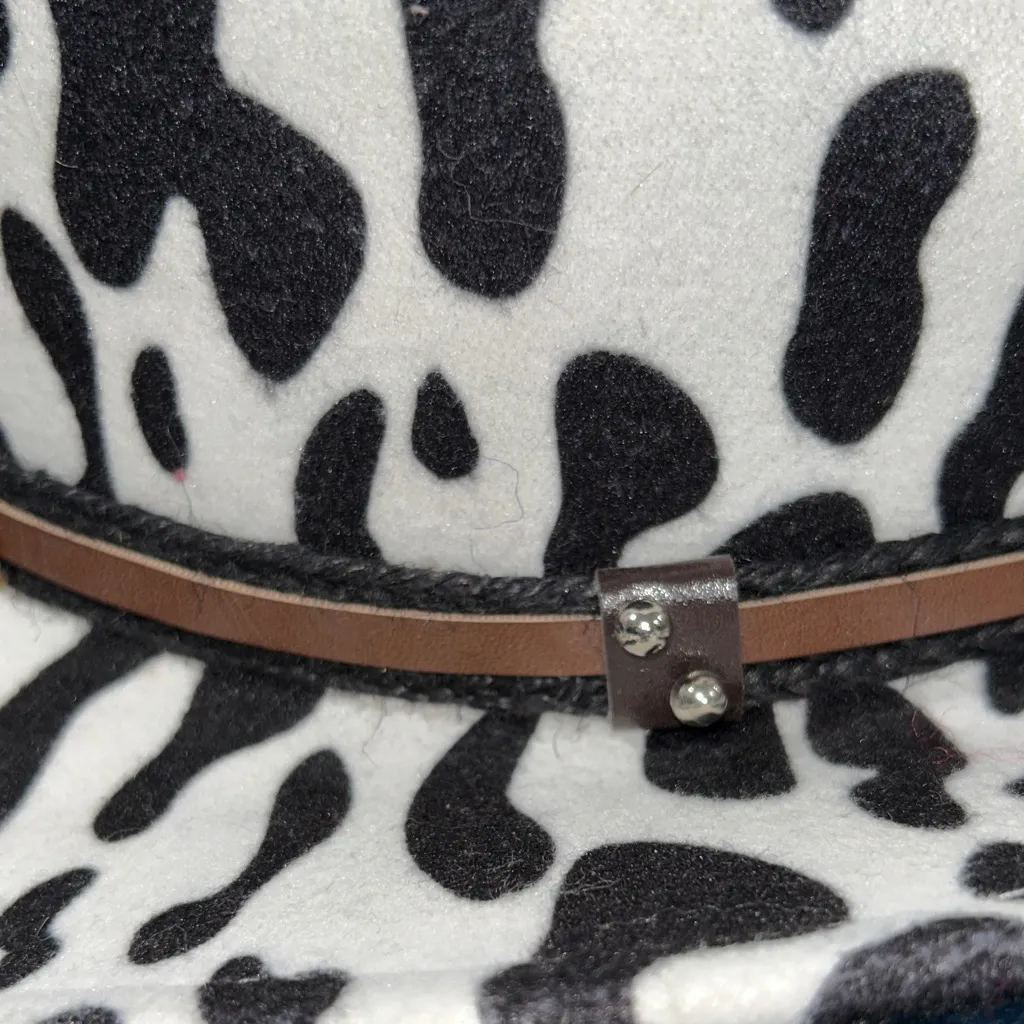 Cowgirl Hat (with Cow Print) Black - Image 6