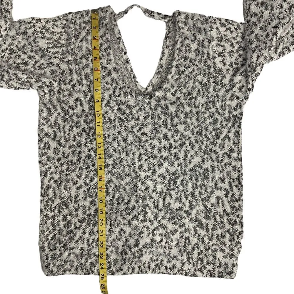 Liverpool Womens Size Small Leopard Animal Print V-Neck Printed Pullover Sweater - Image 8