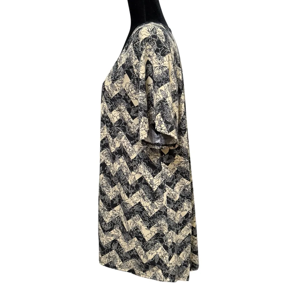 LuLaRoe Floral Chevron Print Tunic Top Black Beige Stretch Knit Shirt 3XL - Image 4